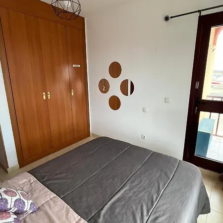 Atlantic's Window Apartment *